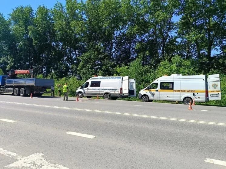 На дорогах Чувашии мобильные пункты весового контроля продолжают рейды против перегруженных грузовиков