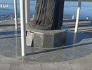 "В глаза бросилась рассыпающаяся штукатурка на бордюрах": обновленная набережная в Мариинском Посаде не прошла проверку