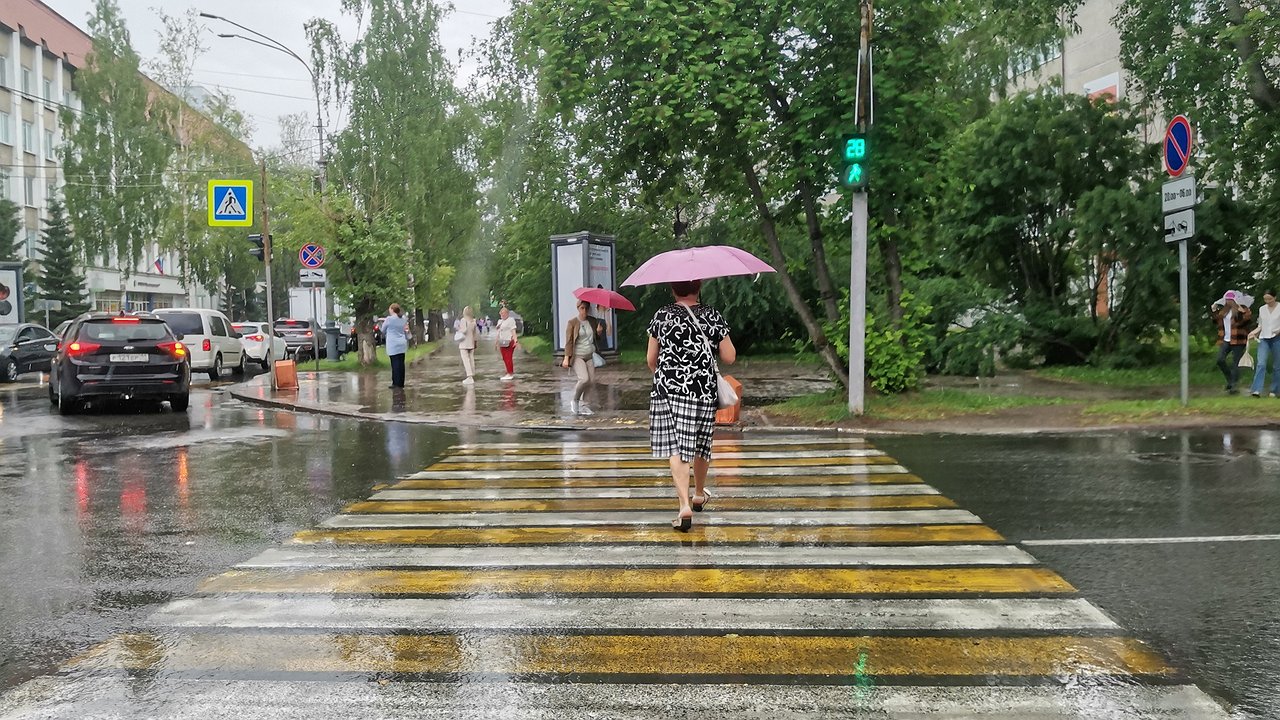 Главная картинка новости: После аномальной жары Чувашию накроют дожди, град и шквалистый ветер