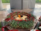 Глава Чувашской Республики возложил цветы к Монументу Славы