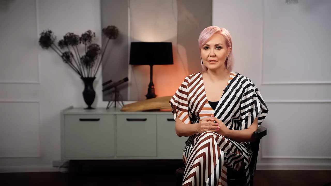 Главная картинка новости: "Ангелы-хранители возьмут за руку": Володина назвала три знака зодиака, которые будут на волне удачи