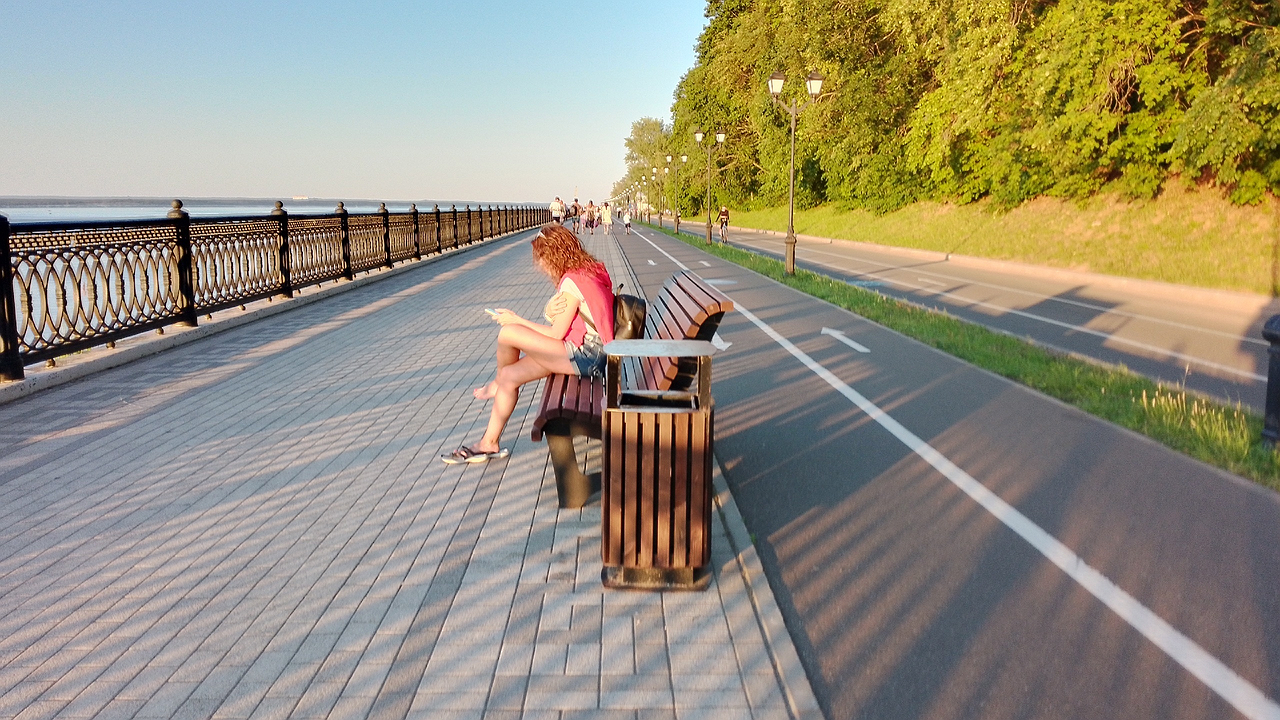 Главная картинка новости: Так одеваются только "колхозницы": 5 вещей, которые срочно нужно выбросить из гардероба