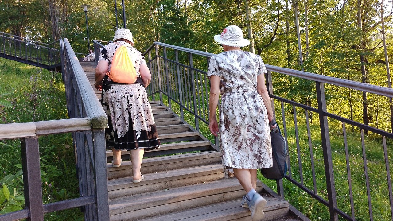 Главная картинка новости: В Чебоксарах пенсионерка отсудила 160 тысяч рублей у магазина, возле которого сломала ногу