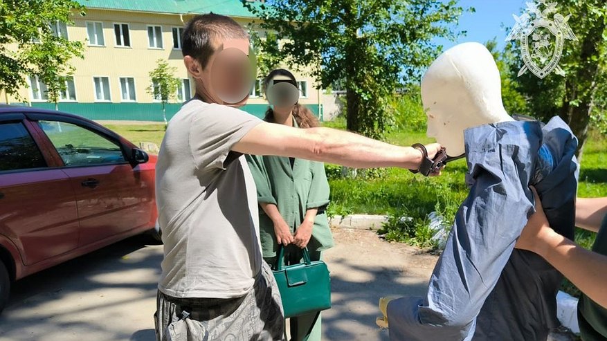 Главная картинка новости: В Новочебоксарске на той неделе мужчина убил знакомого, приревновав к бывшей