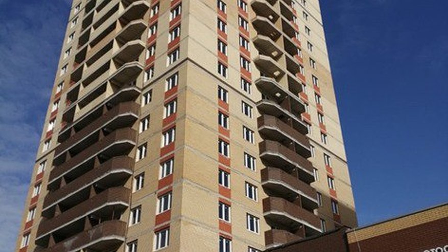 Главная картинка новости: Строительство двух долгостроев в чебоксарском жилом комплексе "Гагарин" завершится к августу 2024 года