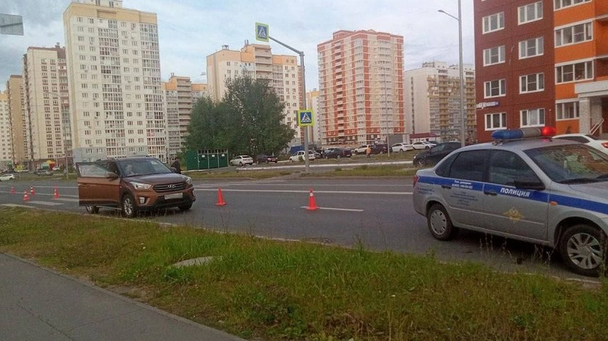 Главная картинка новости: В Чебоксарах на пешеходном переходе 14-летняя девочка попала под колеса Hyundai