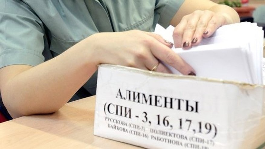 Главная картинка новости: Возбуждение уголовного дела заставило алиментщика из Чувашии быстро найти 280 тысяч рублей для ребенка