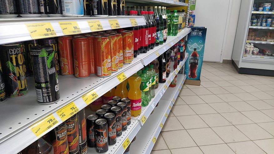 Главная картинка новости: Госдума запретила продажу энергетиков несовершеннолетним