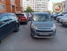 В Чебоксарах в одном из дворов легковушка сбила ребенка, выбежавшего из-за припаркованной машины