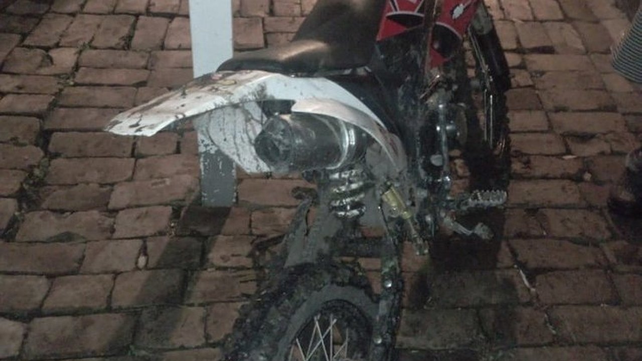 Главная картинка новости: В Чувашии подросток получил травмы, слетев на мотоцикле в кювет