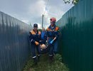 Сотрудники службы спасения донесли сломавшего ногу в овраге дачника до врачей