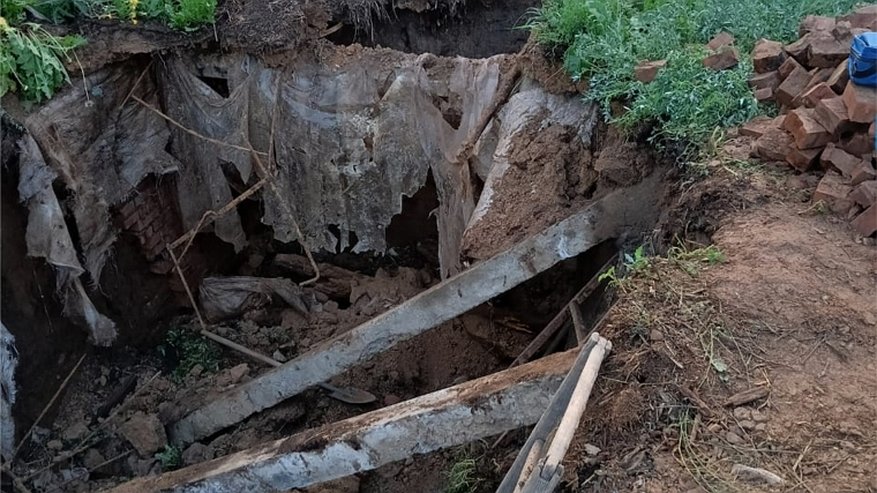Главная картинка новости: В Моргаушском районе мужчина погиб под завалами погреба