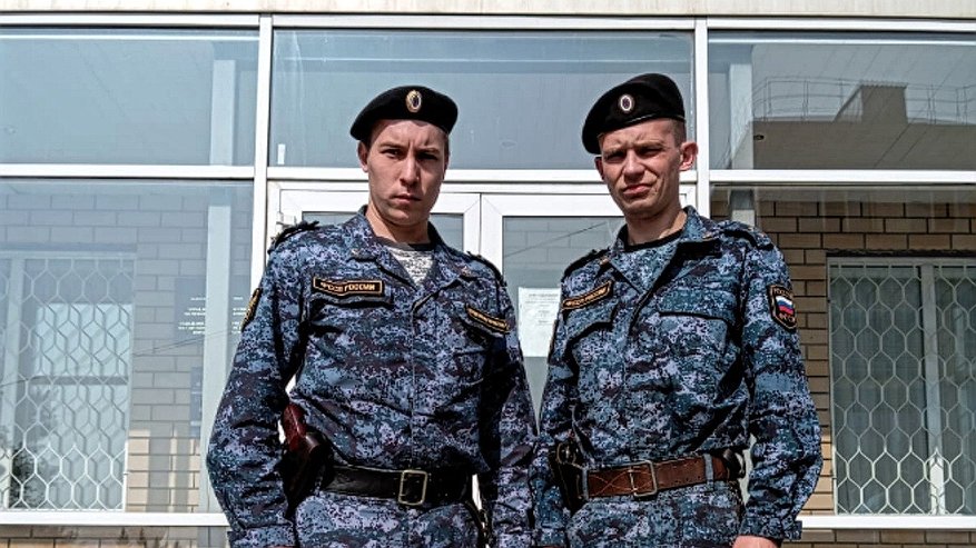 Главная картинка новости: Приставы оказали помощь алиментщику, у которого случился приступ эпилепсии