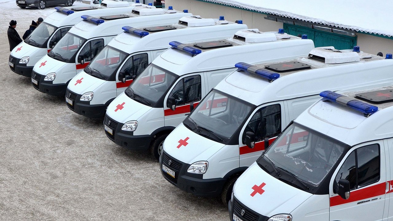 Главная картинка новости: Чувашия заказала десять машин скорой помощи