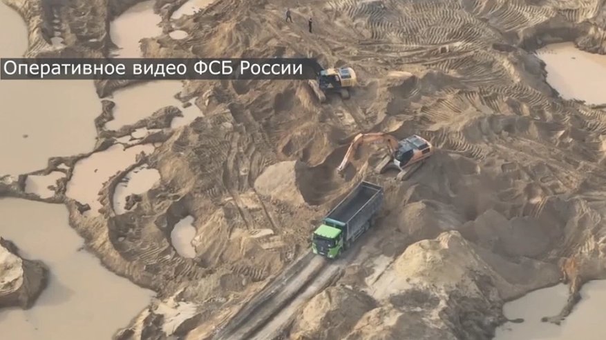 Главная картинка новости: В Чувашии осудят троих граждан за незаконную добычу песка на 25 миллионов рублей