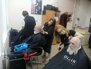 Парикмахеры Чувашии бесплатно стригут пожилых и вынужденных переселенцев