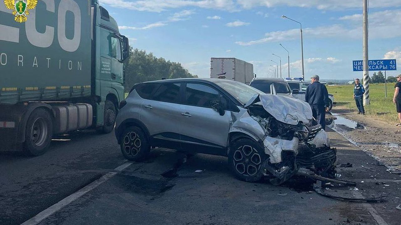 Главная картинка новости: В Чувашии осудят таксиста-нелегала, угробившего 4-х человек