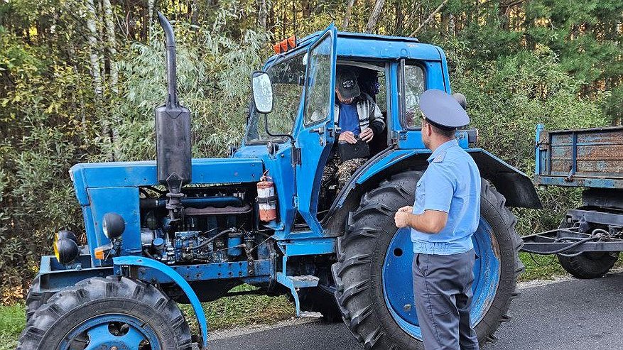 Главная картинка новости: В Чувашии продолжается операция «Лайӑх тракторист»