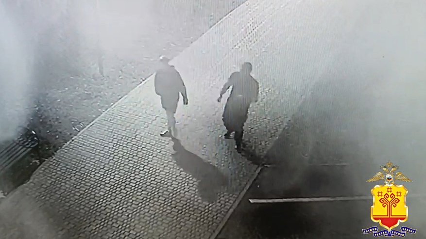 Главная картинка новости: Повредившие фонтан в Алатыре парни сами пришли в полицию