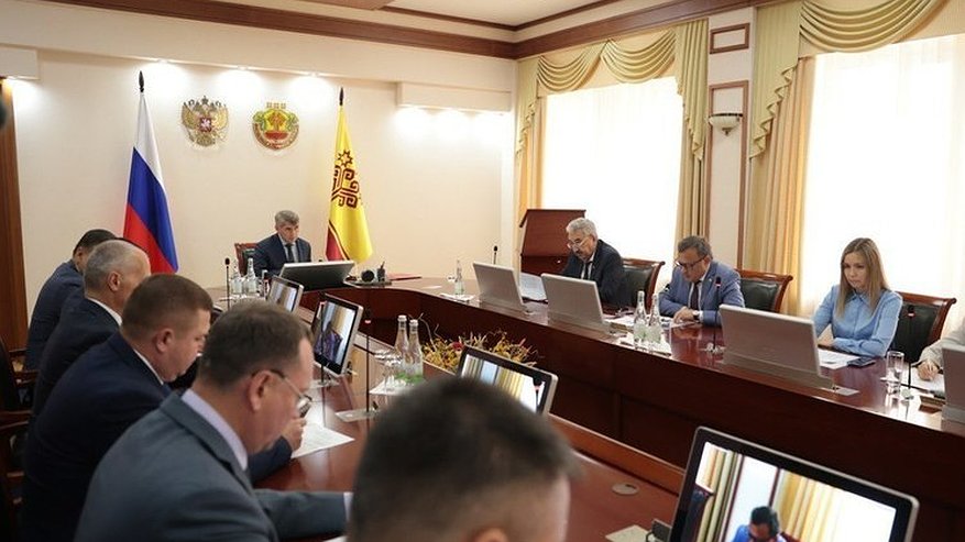 Главная картинка новости: В органах власти Чувашии увеличится число ведущих специалистов