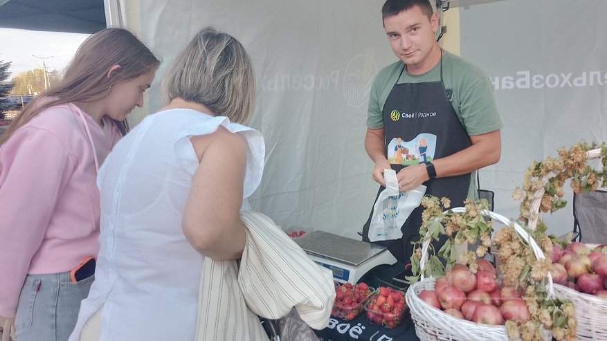 На "Вкусной пятнице" в Чебоксарах все раскупили очень быстро: "Не у всех есть деревни"