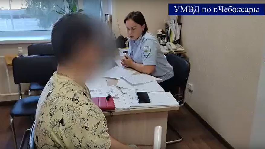 Главная картинка новости: Знакомство с девушкой в интернете обернулась для 32-летнего чебоксарца потерей трех миллионов рублей