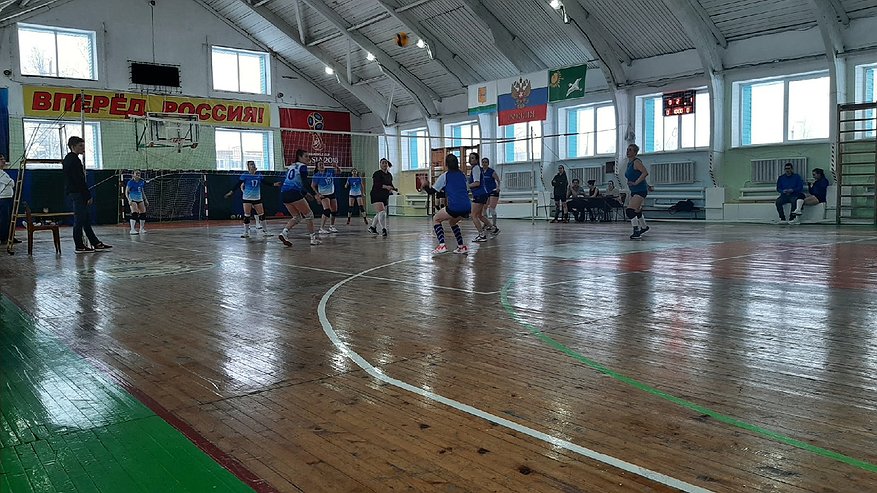 Главная картинка новости: В Чебоксарах сорвали сроки капремонта в спортшколе «Спартак»