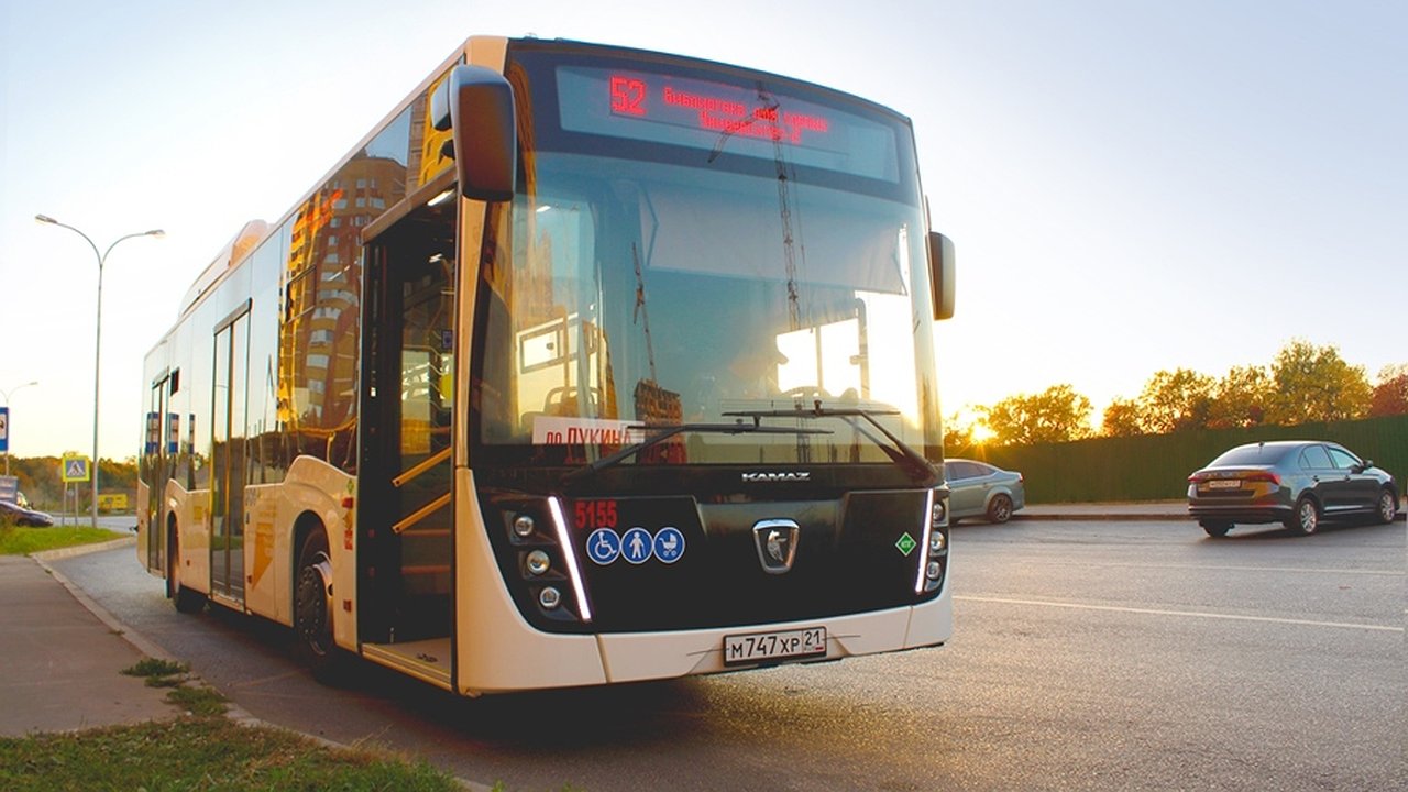 Главная картинка новости: В Чебоксарах с понедельника автобусы по маршруту № 52 начнут тестовые проезды по новой схеме маршрута