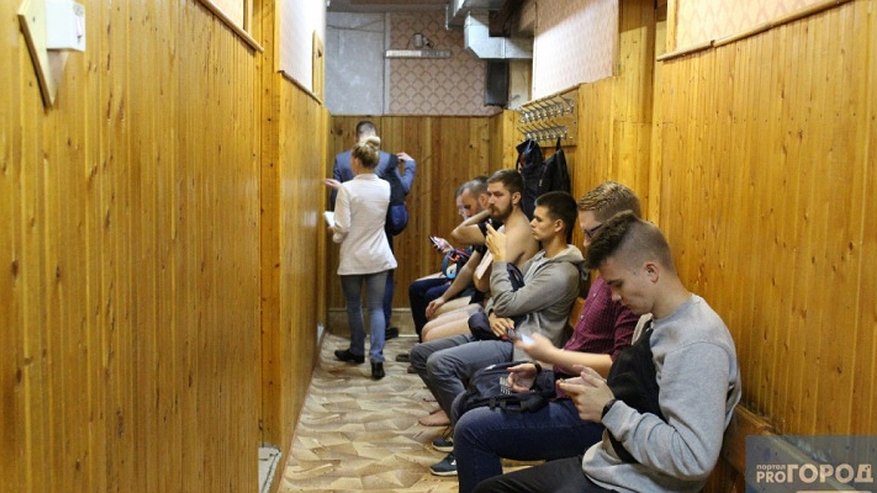 Главная картинка новости: В Чувашии мужчина хотел избежать военных сборов и лишился 150 тысяч рублей