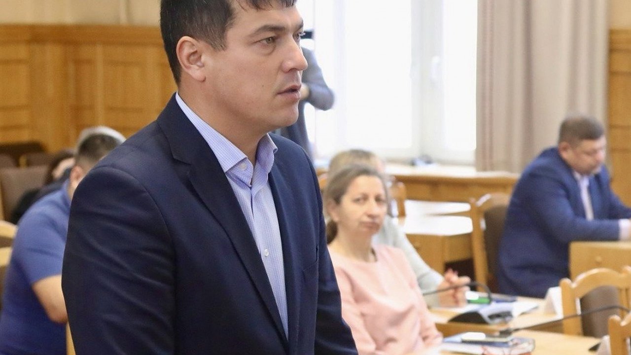 Главная картинка новости: Бывший зам Ладыкова ушел из «Дорэкса» через три месяца после назначения директором