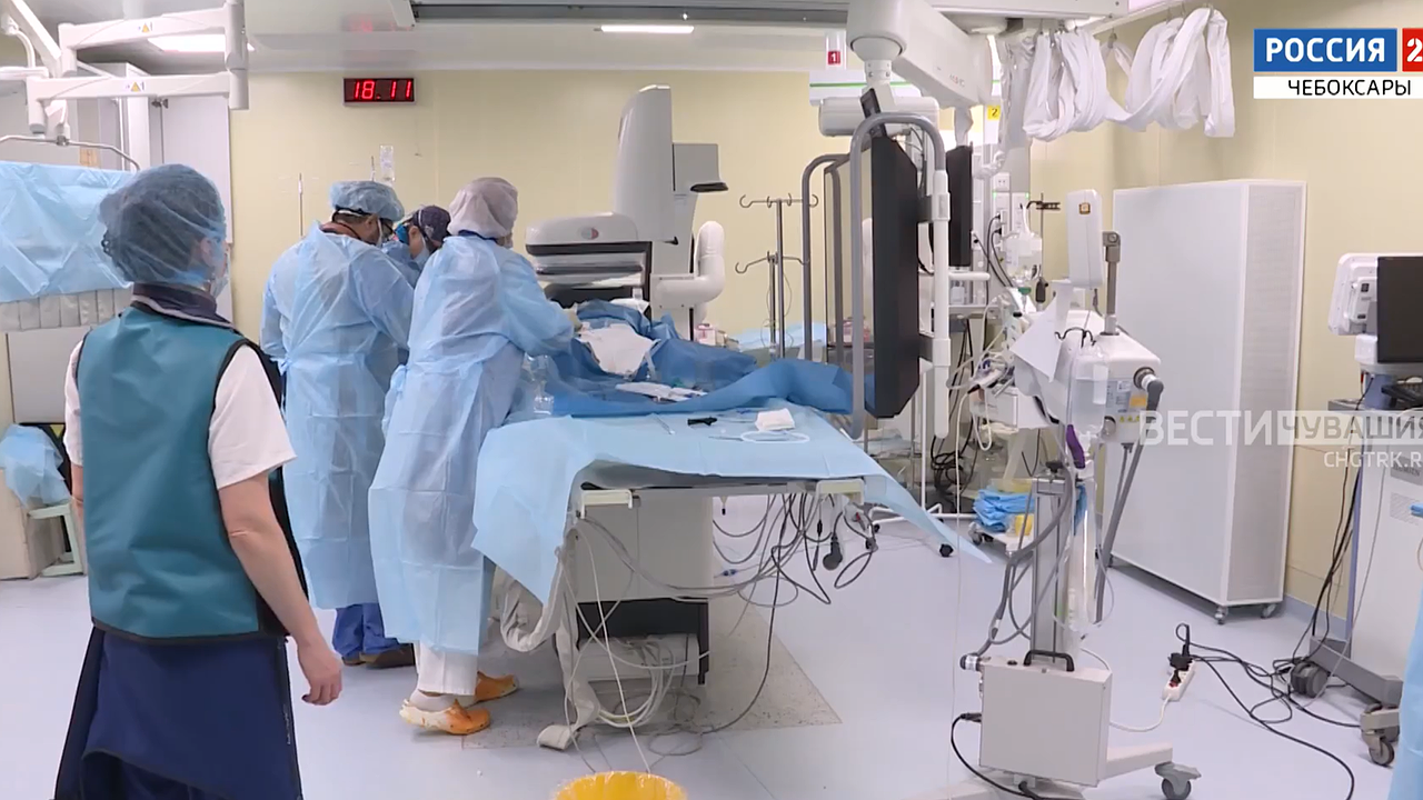 Главная картинка новости: Врачи Республиканского кардиодиспансера освоили инновационную методику замены аортального клапана сердца