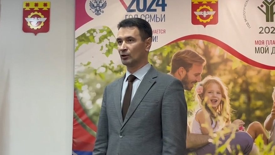 Главная картинка новости: 19 ноября депутаты выбрали нового главу Канашского муниципального округа
