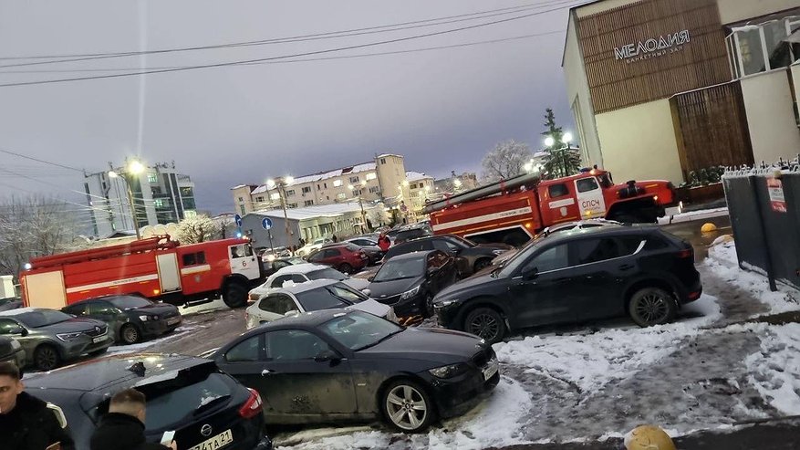 Главная картинка новости: В деловом центре на Ярославской произошел пожар, эвакуировались 15 человек