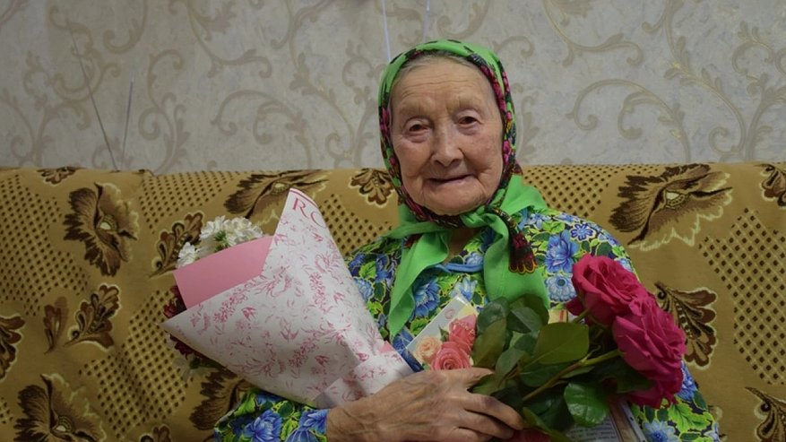 Главная картинка новости: 100-летний юбилей отмечает жительница Красночетайского муниципального округа