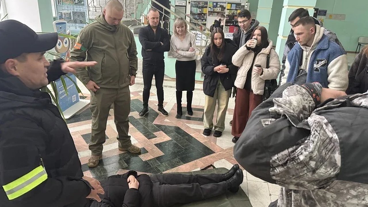 Главная картинка новости: Практическое занятие по поиску пропавших прошло в Чувашии для студентов