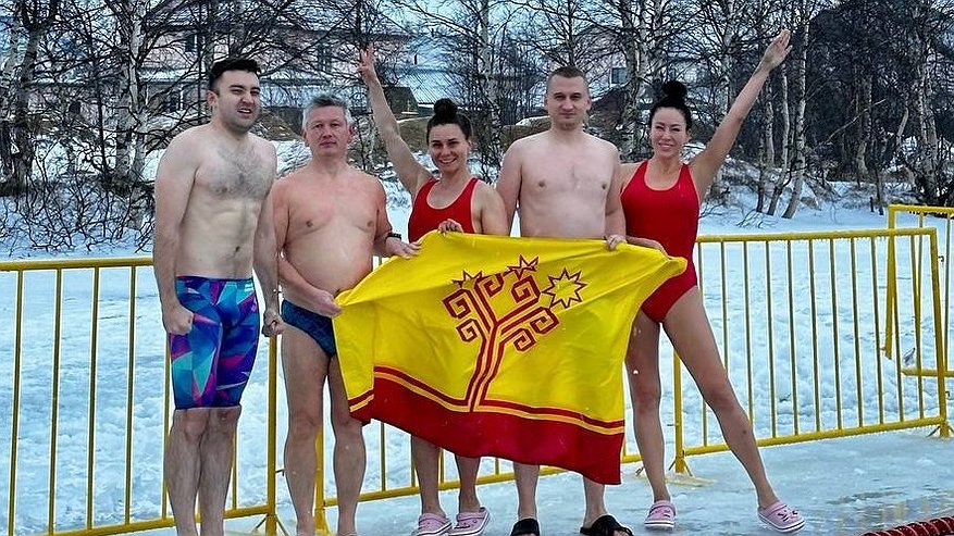 Главная картинка новости: Чувашские моржи завоевали 27 медалей в арктических водах