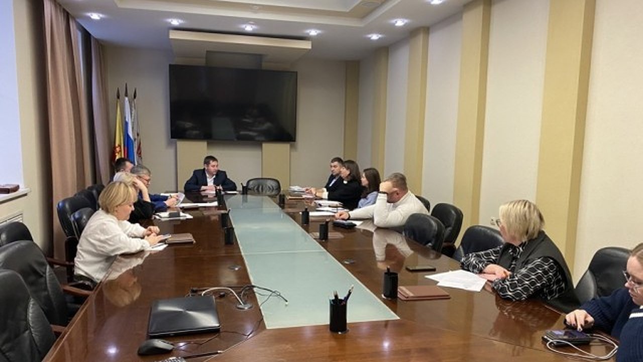 Главная картинка новости: Подготовку к празднованию 80-летия победы в ВОВ обсудили в Чебоксарах