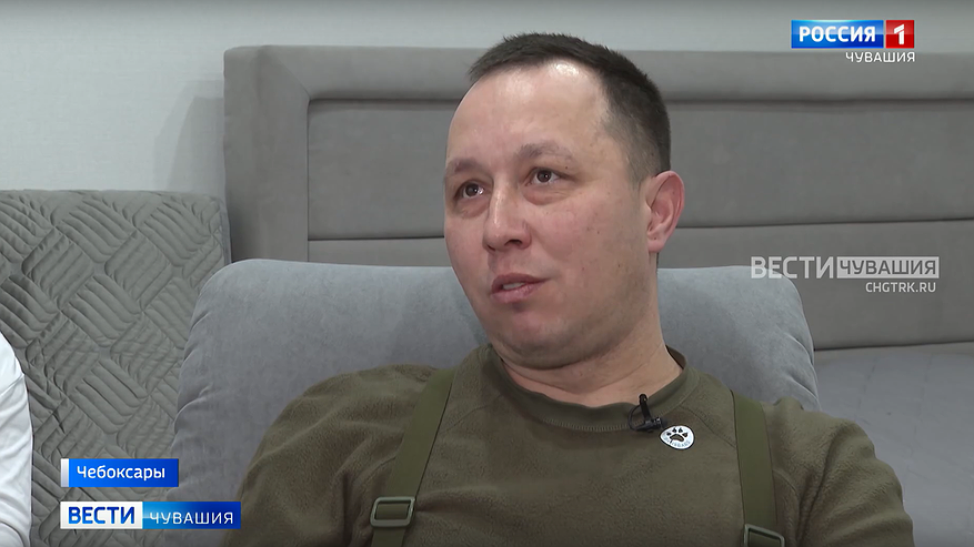 Главная картинка новости: Боец чувашского полка приехал в краткосрочный отпуск домой