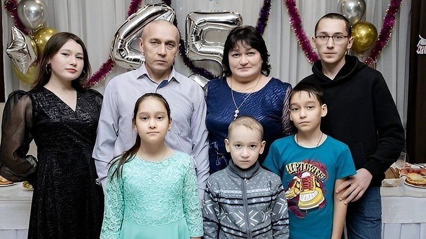 Главная картинка новости: Господдержка по нацпроекту "Демография" помогла семье из Красночетайского округа погасить ипотеку