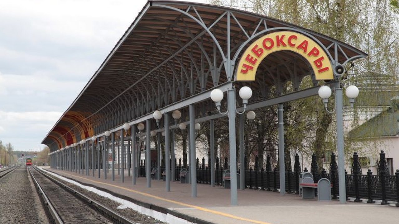 Главная картинка новости: Стоимость проезда в пригородных поездах в Чувашии повысят на 5,6%