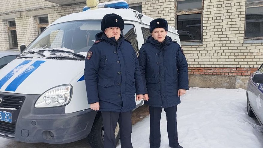 Главная картинка новости: Полицейские разыскали заблудившегося в лесу чебоксарца