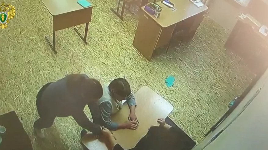 Главная картинка новости: В Чувашии возбудили уголовное дело из-за жестокого обращения с девочкой-инвалидом в школе-интернате