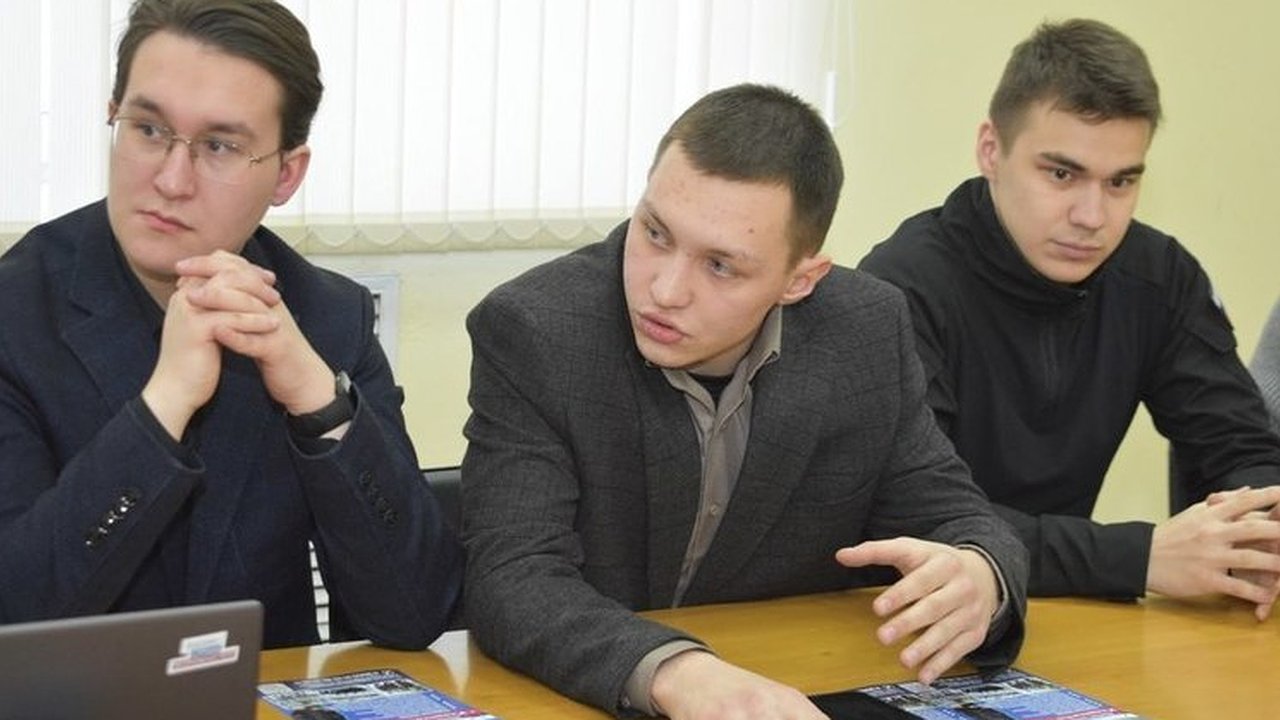 Главная картинка новости: Будущие юристы познакомились с буднями полиции: студенты дежурили вместе с сотрудниками ППС