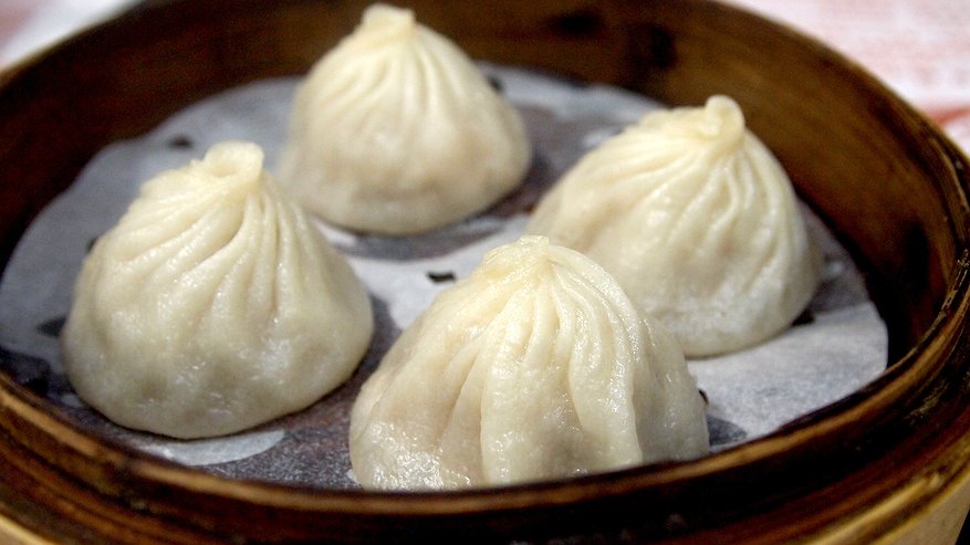 Главная картинка новости: 1 стакан в кастрюлю – и пельмени вкуснее всякого стейка: сработает даже с полуфабрикатами