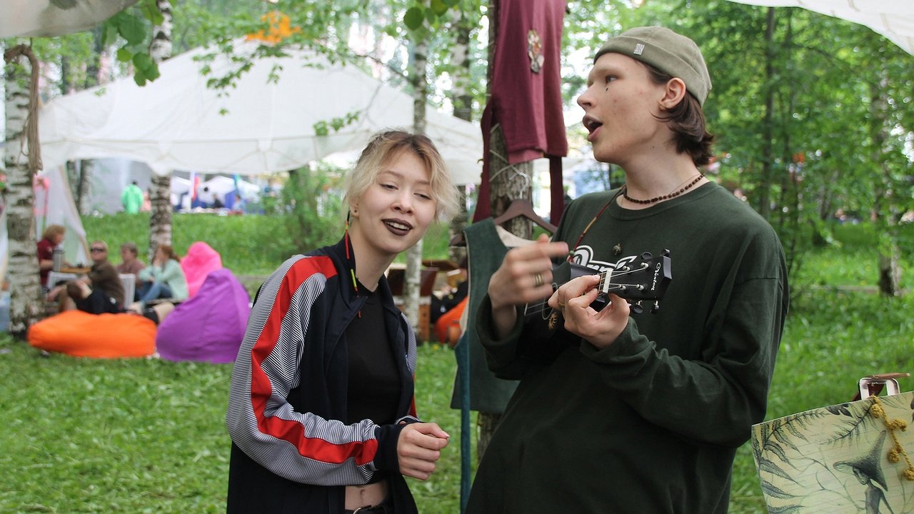 Главная картинка новости: Гороскоп на 13 февраля: Дев ждет успешный день, а Близнецам необходимо уделить время личным отношениям