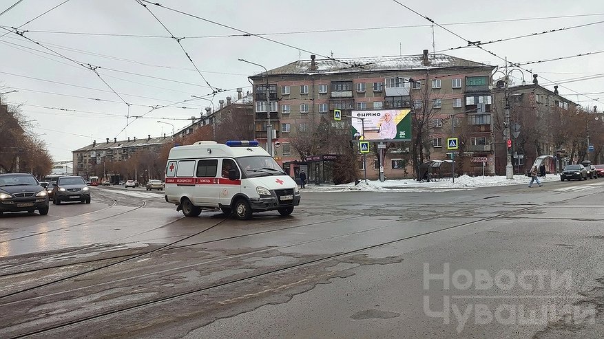 Главная картинка новости: За минувшую неделю в Чувашии возросло число вызовов «скорой»