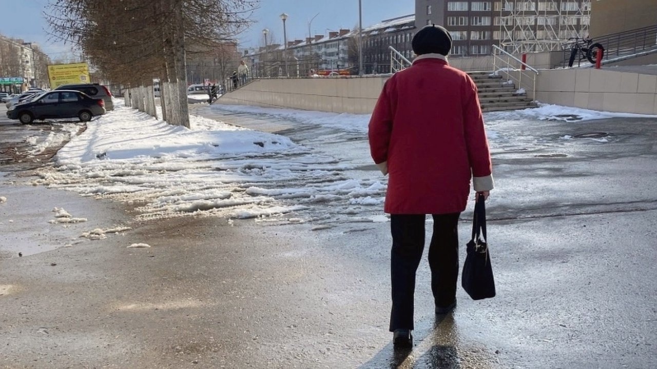 Главная картинка новости: Пенсии увеличат еще на 15%. Всех пенсионеров ждет неожиданная рекордная за 15 лет индексация