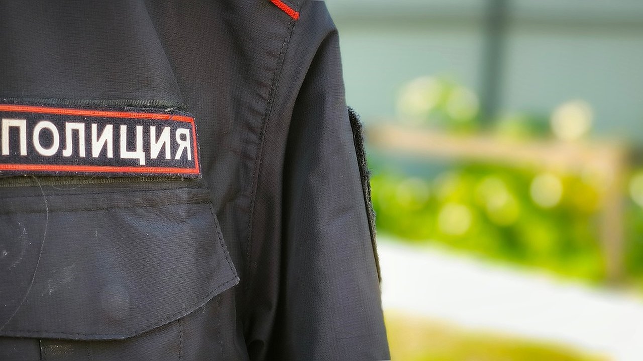 Главная картинка новости: В Чувашии задержали две банды за торговлю нелегальными сигаретами