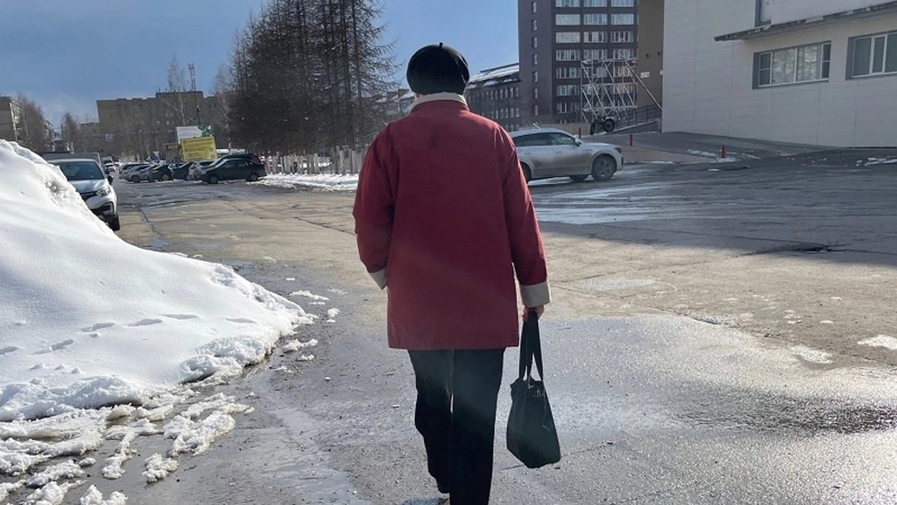 Главная картинка новости: Подписан новый указ. Всех, у кого есть стаж до 1994 года, ждет сюрприз с 7 апреля