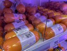 Заменители мяса, крахмал и соя. Названы марки колбасы, на которые лучше не смотреть
